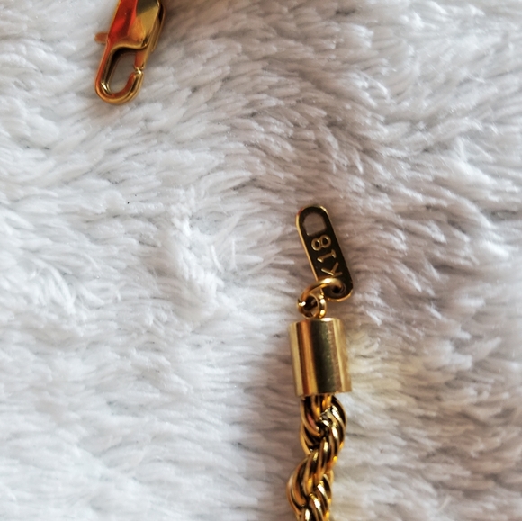 Gold plated necklace. 18k gold plated. New - Picture 5 of 5